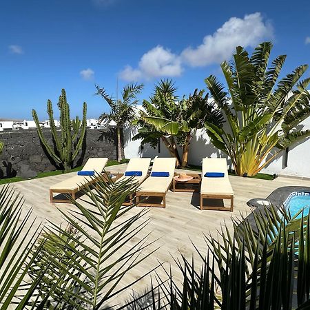 Villa Playa Blanca - Heated Pool, Aircon Экстерьер фото