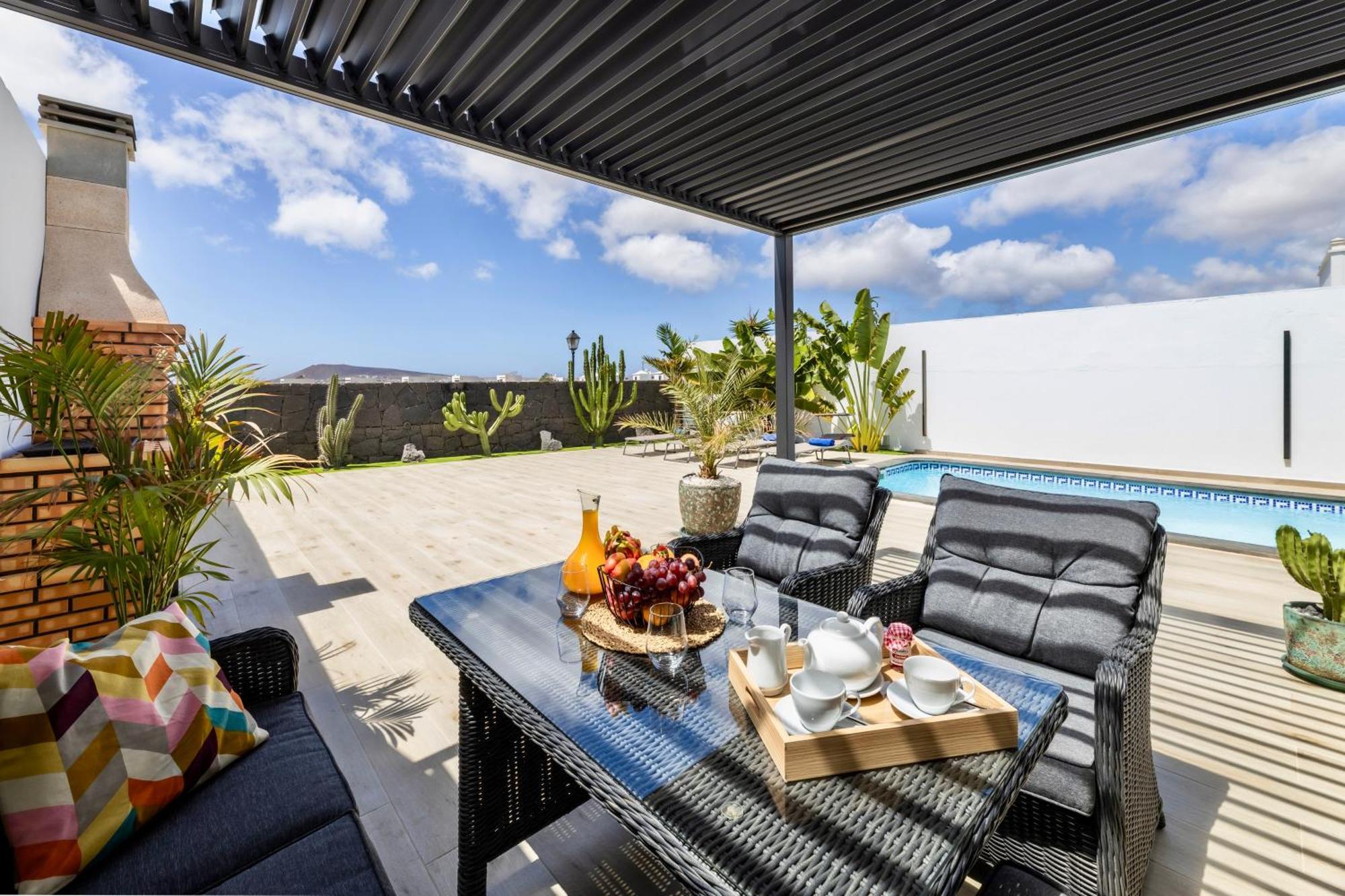 Villa Playa Blanca - Heated Pool, Aircon Экстерьер фото