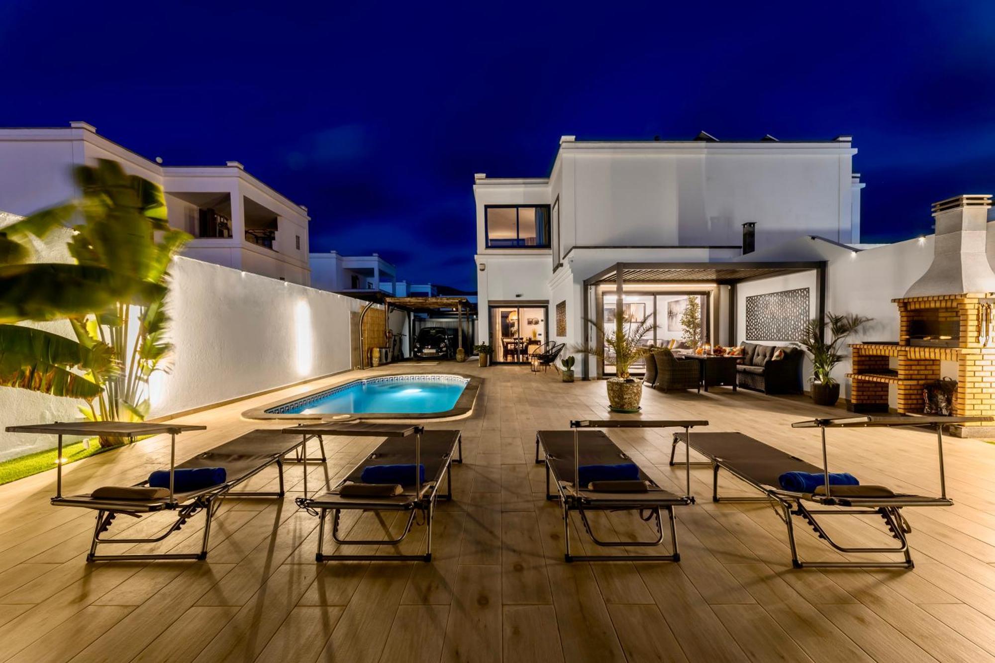 Villa Playa Blanca - Heated Pool, Aircon Экстерьер фото