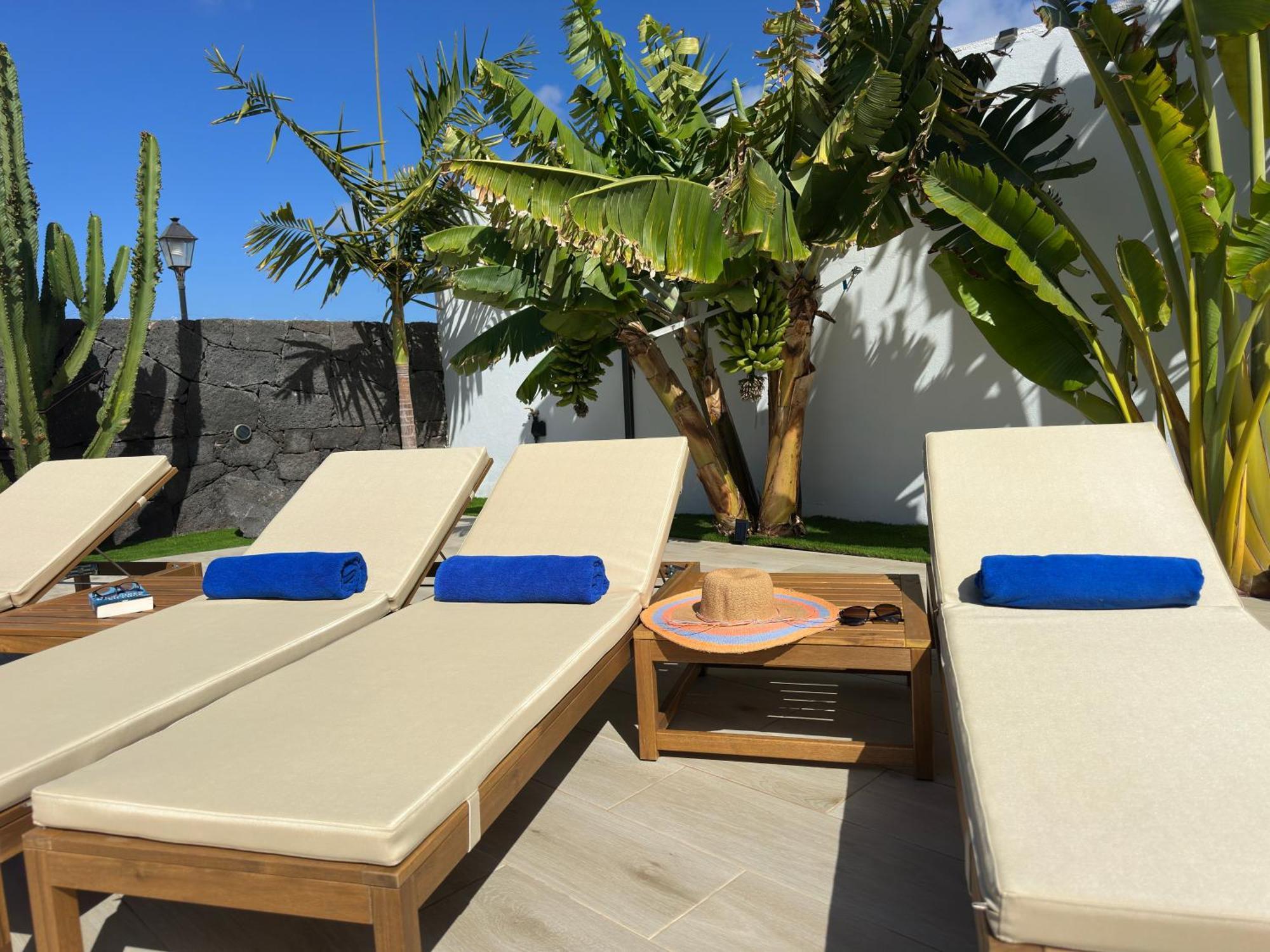 Villa Playa Blanca - Heated Pool, Aircon Экстерьер фото