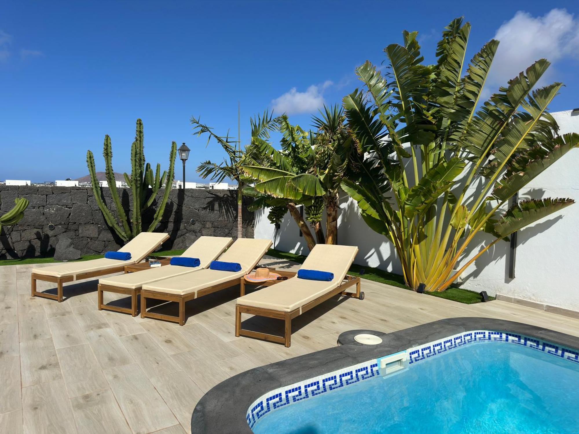 Villa Playa Blanca - Heated Pool, Aircon Экстерьер фото